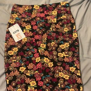 XS Floral LuLaRoe Cassie Pencil Skirt - NWT